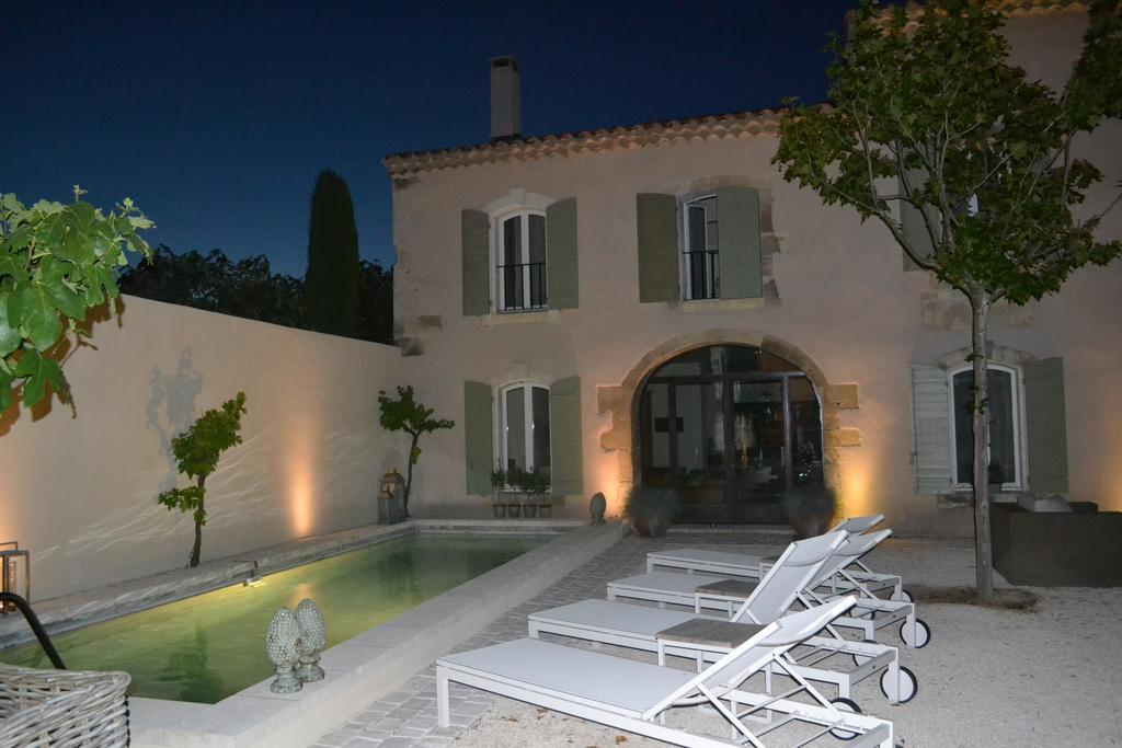 Mas A L'Improviste Bed & Breakfast Maillane Exterior photo