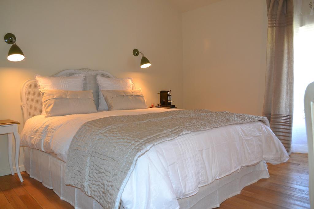 Mas A L'Improviste Bed & Breakfast Maillane Room photo